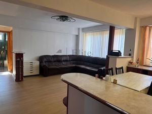 Apartament 3 camere de vanzare Bld Stefan cel Mare, Rogerius - imagine 3