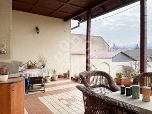 Casa cu 4 camere de vanzare in zona centrala din Oradea - imagine 2