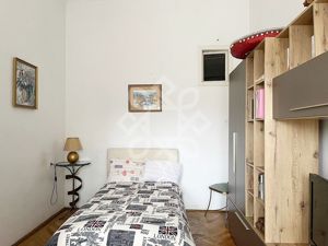 Casa cu 4 camere de vanzare in zona centrala din Oradea - imagine 13