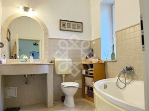 Casa cu 4 camere de vanzare in zona centrala din Oradea - imagine 12