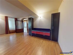 Vila armonioasa si insorita,cu 850 mp teren, gradina matura,Ultracentral - Sacele, Brasov - imagine 4