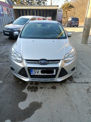 Ford Focus 3 benzina, 100.000 km - imagine 5