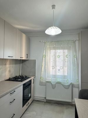 Inchiriez apartament cu 2 camere în Noua  - imagine 4