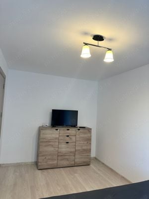 Inchiriez apartament cu 2 camere în Noua  - imagine 7