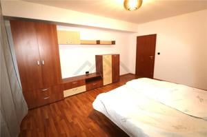 Apartament 3 camere, curte privata cu piscina in Dumbravita - imagine 8