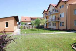 Apartament 3 camere, curte privata cu piscina in Dumbravita - imagine 15