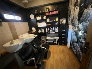 inchiriez post   scaun coafor ( hairstylist salon înfrumusetare ) - imagine 6