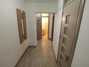 Delfinului Mega Mall apartament 3 camere bloc anvelopat 1985  - imagine 5