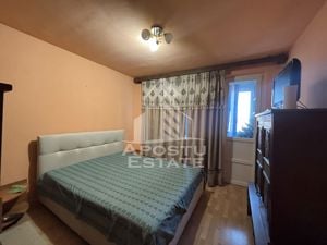 Apartament decomandat cu 3 camere, zona Dambovita, etaj intermediar - imagine 3