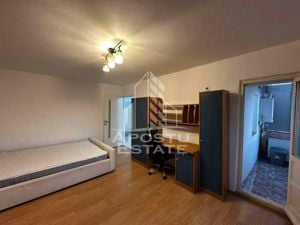 Apartament 2 camere, cetrala proproie, boxa,  Luni/Complex