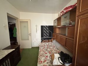 Apartament decomandat cu 3 camere, zona Dambovita, etaj intermediar - imagine 6