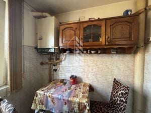 Apartament decomandat cu 3 camere, zona Dambovita, etaj intermediar - imagine 8