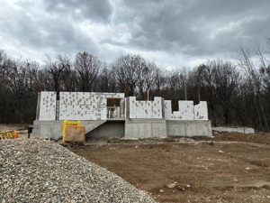 Casa ( neterminata) si teren de vanzare - Mosoaia Arges - imagine 2