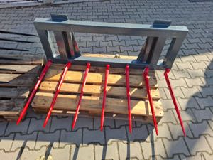 Furca baloti gunoi cu 7 dinti, prindere Euro, pentru incarcator frontal 