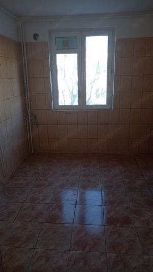 Berceni, Apartament 3 camere,Nemobilat,Cazare salariatii!! - imagine 7