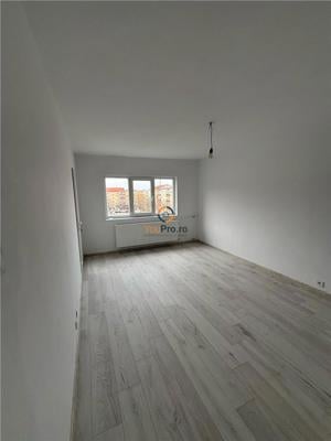 Apartament 2 camere decomandat zona Soarelui - imagine 19