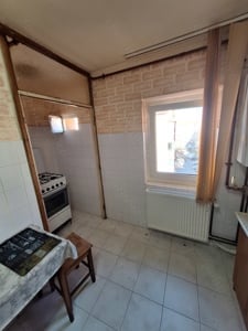 280 euro!!! AP.cu 2 camere cu centrala proprie Zona Kiriac - imagine 8