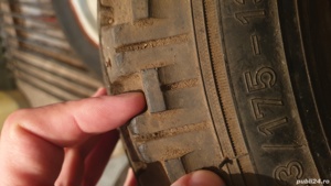 2 roți PIRELLI 6.95 - 13 / 175 - 13 cu crampoane(cuie) - imagine 2