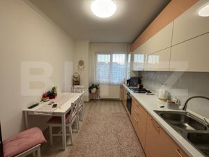 Apartament de vanzare, 2 camere, 74 mp + balcon, zona Pietroasa  - imagine 10
