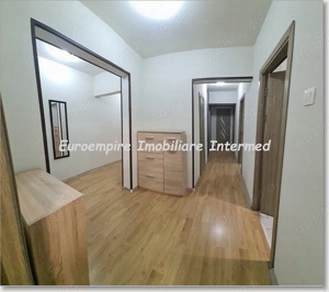 Apartament de inchiriat cu 4 camere zona CENTRU - imagine 3