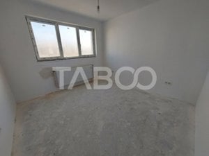 Apartament de vanzare 3 camere 2 bai 1 balcon 1 logie loc parcare - imagine 3