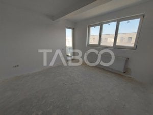 Apartament de vanzare 3 camere 2 bai 1 balcon 1 logie loc parcare - imagine 4