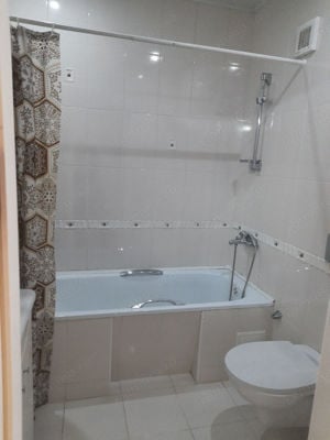 Apartament cu 2 camere in zona OLIMPIA - imagine 2