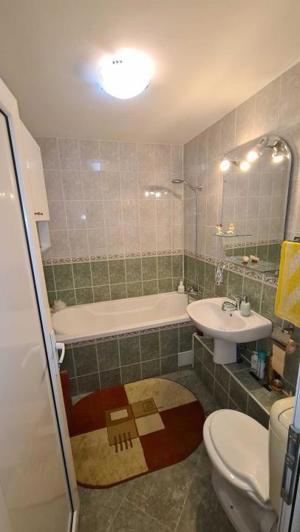 Apartament 3 camere decomandat, zona Rahova - imagine 8