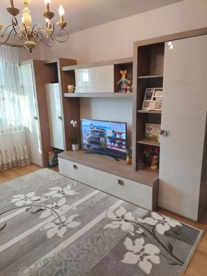 Apartament 2 camere semidecomandat in Vasile Aaron