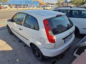 Ford Fiesta - berlina cu hayon - imagine 4