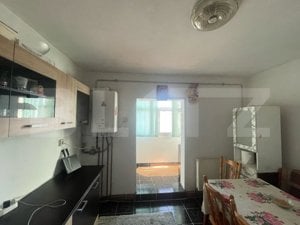 Apartament 3 camere decomandat,75mp,zona Pelendava - imagine 5