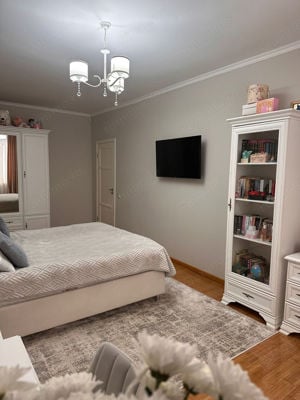 Se vinde apartament cu 3 camere in zona Salajan - imagine 7