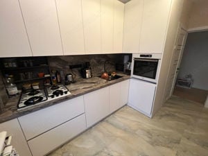 Se inchiriaza apartament cu 3 camere - imagine 3