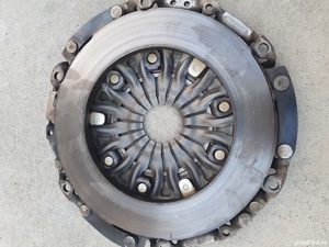 Kit ambreiaj si volanta valeo peugeot 3008 1.6hdi - imagine 8