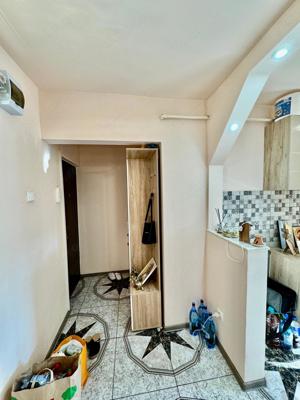 URGENT-Apartament 3 camere, etaj 2, renovat - imagine 4