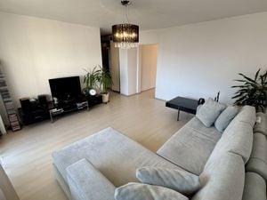 Apartament cu 2 camere, 57mp + 2 balcoane, Et. 3/4, zona Andrei-Șaguna - imagine 2