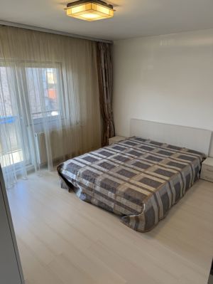 Apartament cu 2 camere, 57mp + 2 balcoane, Et. 3/4, zona Andrei-Șaguna - imagine 6