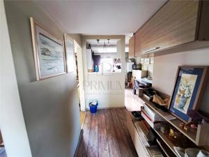 SPITALUL JUDETEAN - 3 cam - 2 bai - 2 balcoane - decomandat - centrala proprie - imagine 9