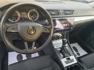 Skoda Superb 2.0 TDI Ambition DSG 2020 3xClimatronic LED Pilot Automat Jante Aliaj Scaune Încălzite! - imagine 11