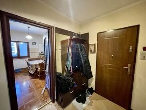 Apartament trei camere Zona Finante - imagine 3