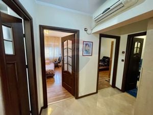 Apartament trei camere Zona Finante - imagine 5