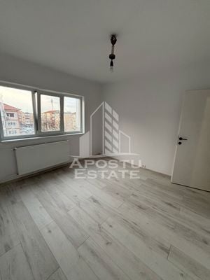 Apartament 2 camere, decomandat, renovat complet , zona Soarelui - imagine 3