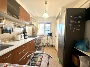 Apartament cu 3 camere, centrala proprie, etaj 3, zona Girocului - imagine 4