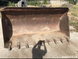 cupa vola buldoexcavator