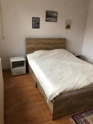 Vand Inchiriez apartament doua camere Petrosani zona centrala - imagine 4