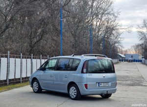Renaultul Espace 2.0dCi Navigatie Dubluclimatronic PilotAutomat SenzoriParcare  - imagine 8