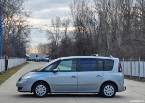 Renaultul Espace 2.0dCi Navigatie Dubluclimatronic PilotAutomat SenzoriParcare  - imagine 5