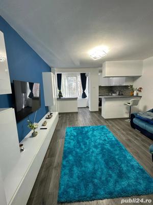 Închiriez apartament cu o cameră zona Circumvalatiunii etaj 1 - imagine 4