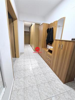 Apartament 2 Camere Decomandat, Etaj Intermediar, Confort 0, Ovidiu - imagine 6