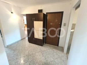 Apartament 4 camere decomandat cu 2 bai la etajul 2 - zona Valea Aurie - imagine 15